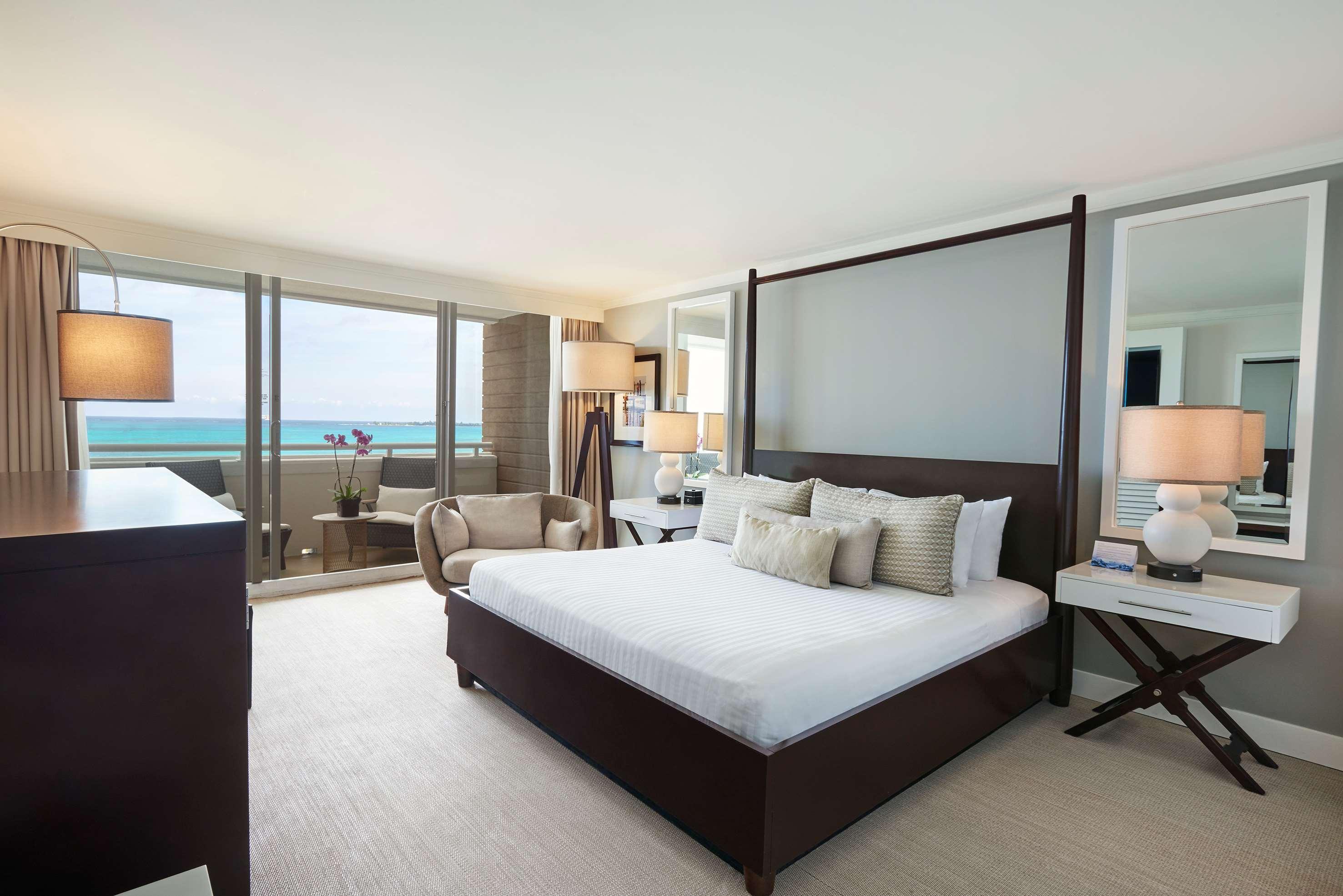 Melia Nassau Beach Bagian luar foto