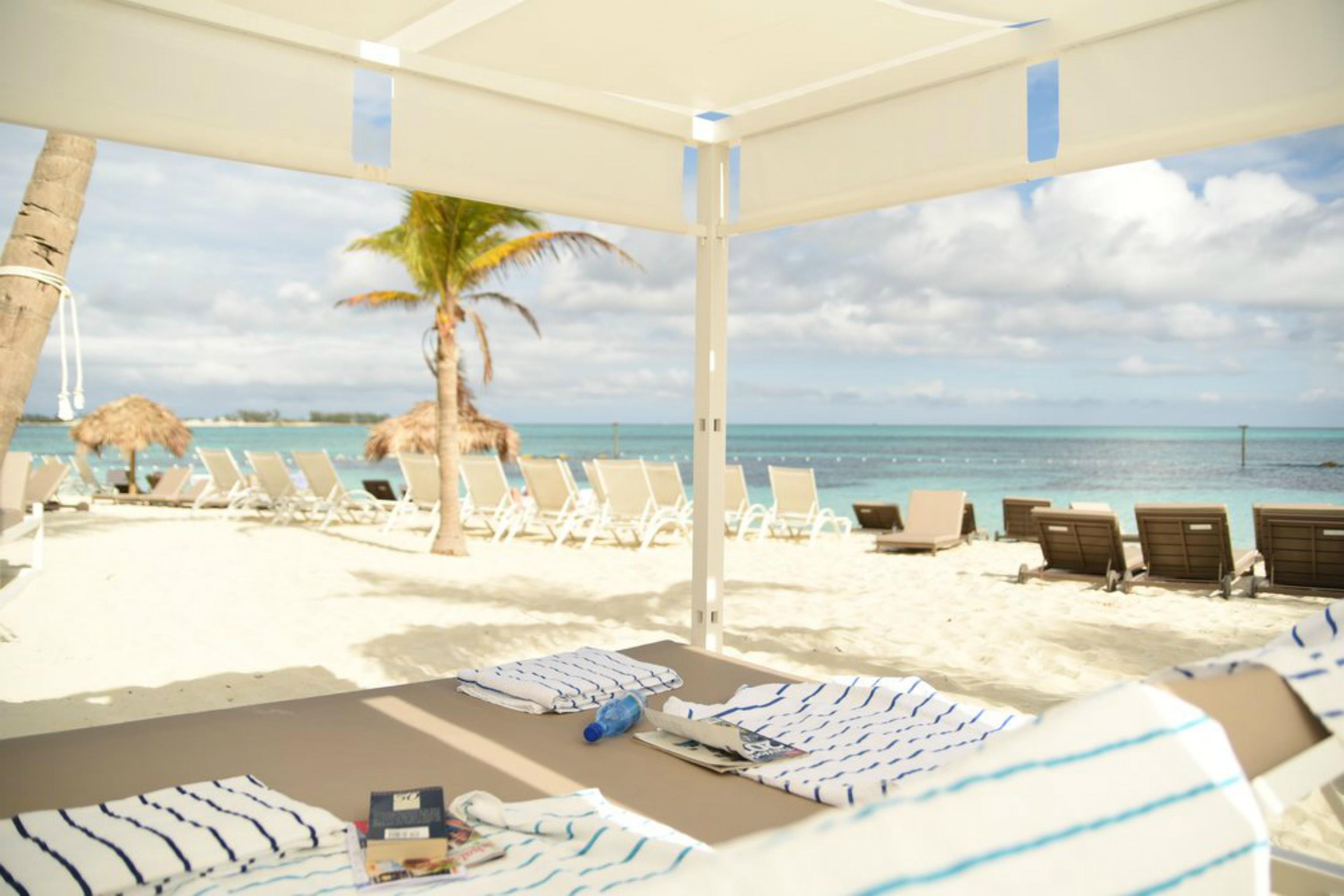 Melia Nassau Beach Bagian luar foto