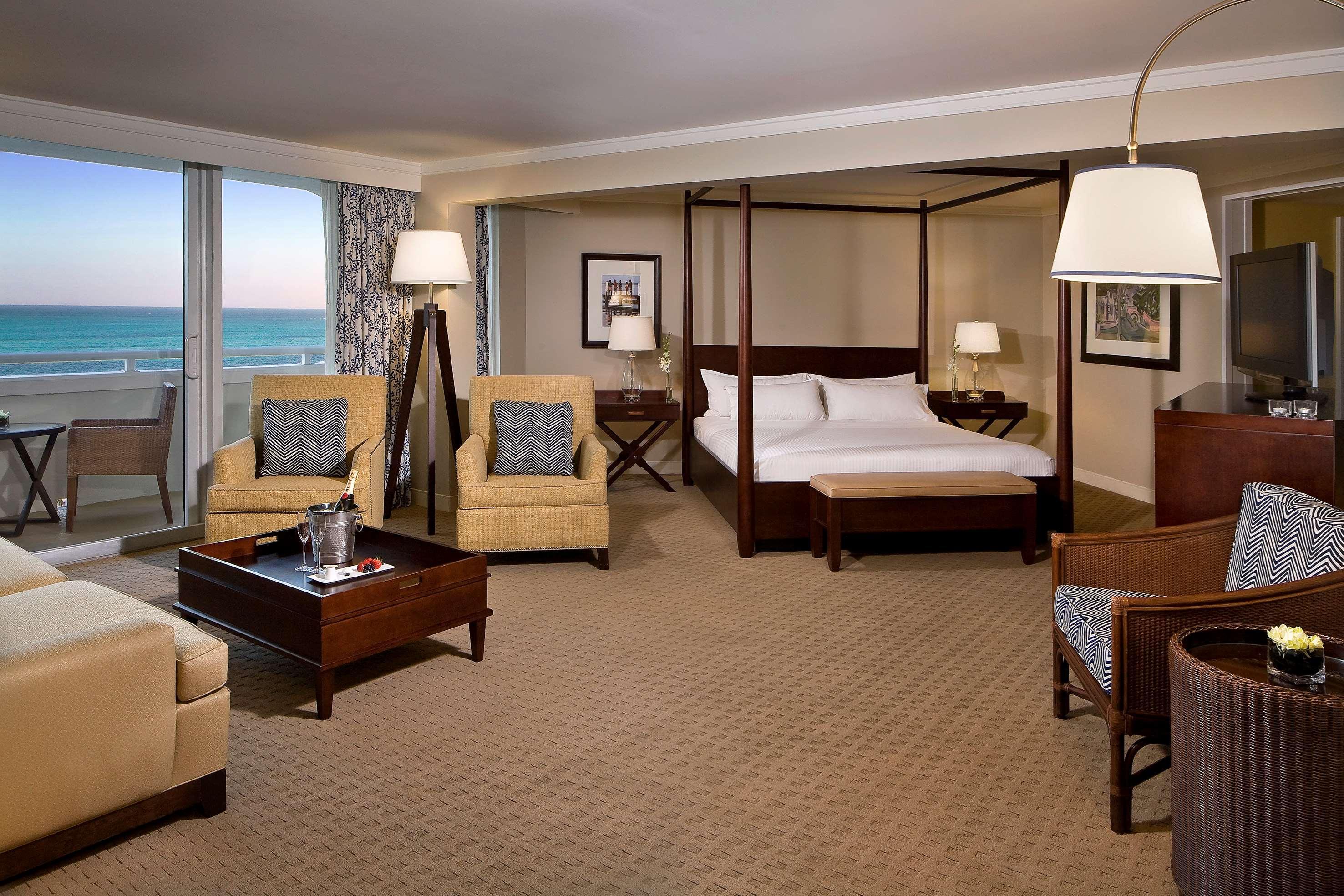 Melia Nassau Beach Bagian luar foto