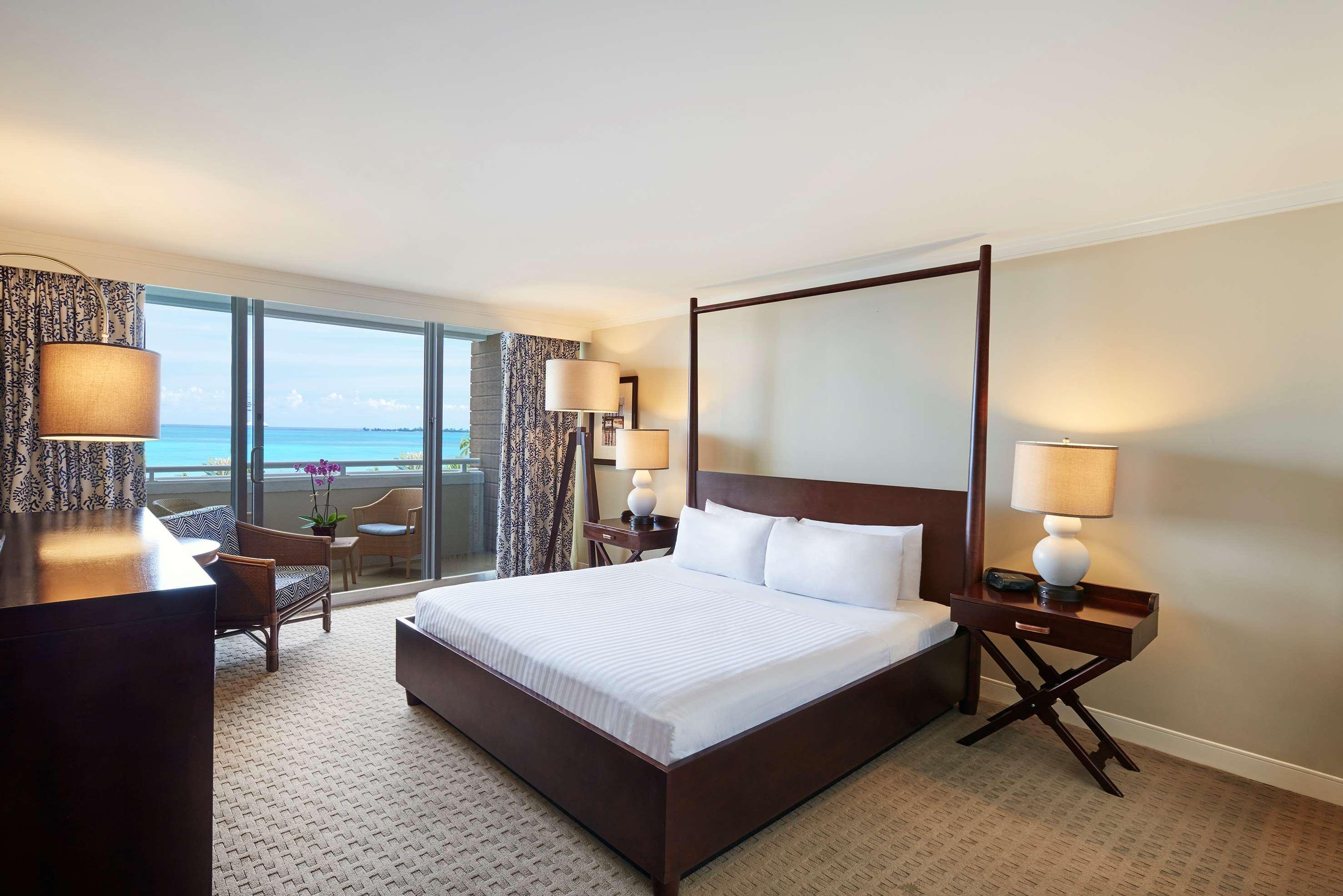 Melia Nassau Beach Bagian luar foto