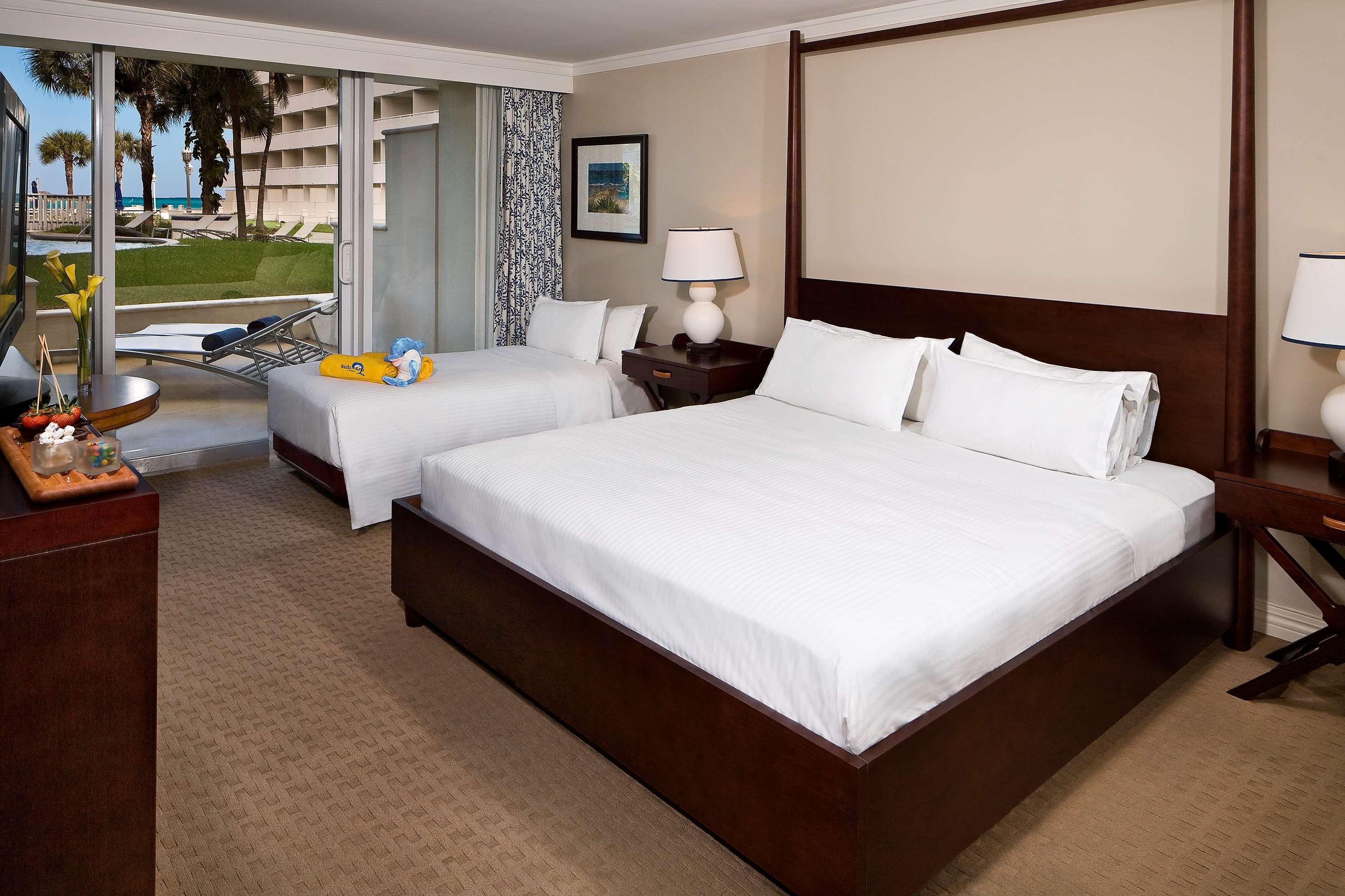 Melia Nassau Beach Bagian luar foto