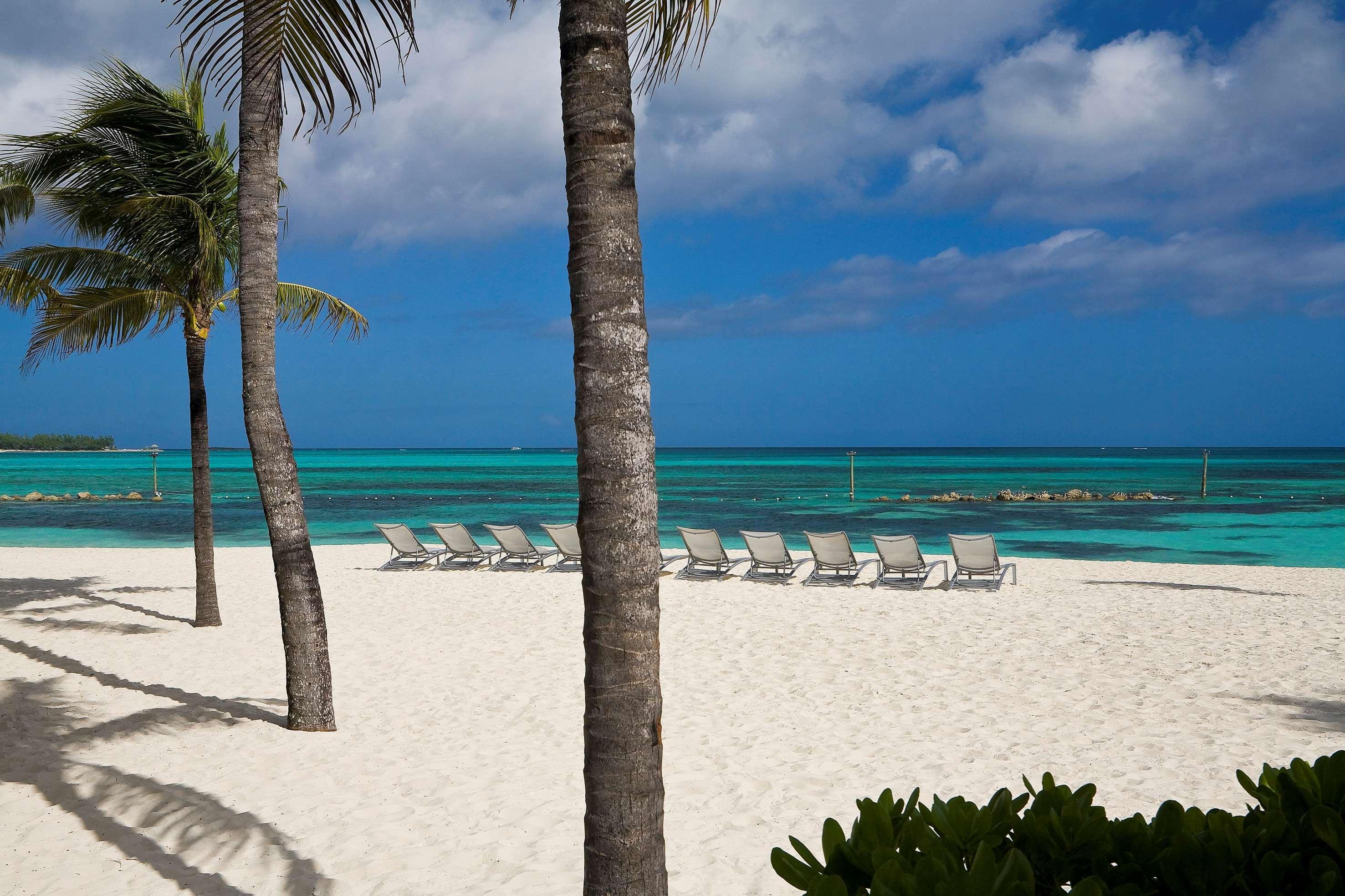 Melia Nassau Beach Bagian luar foto