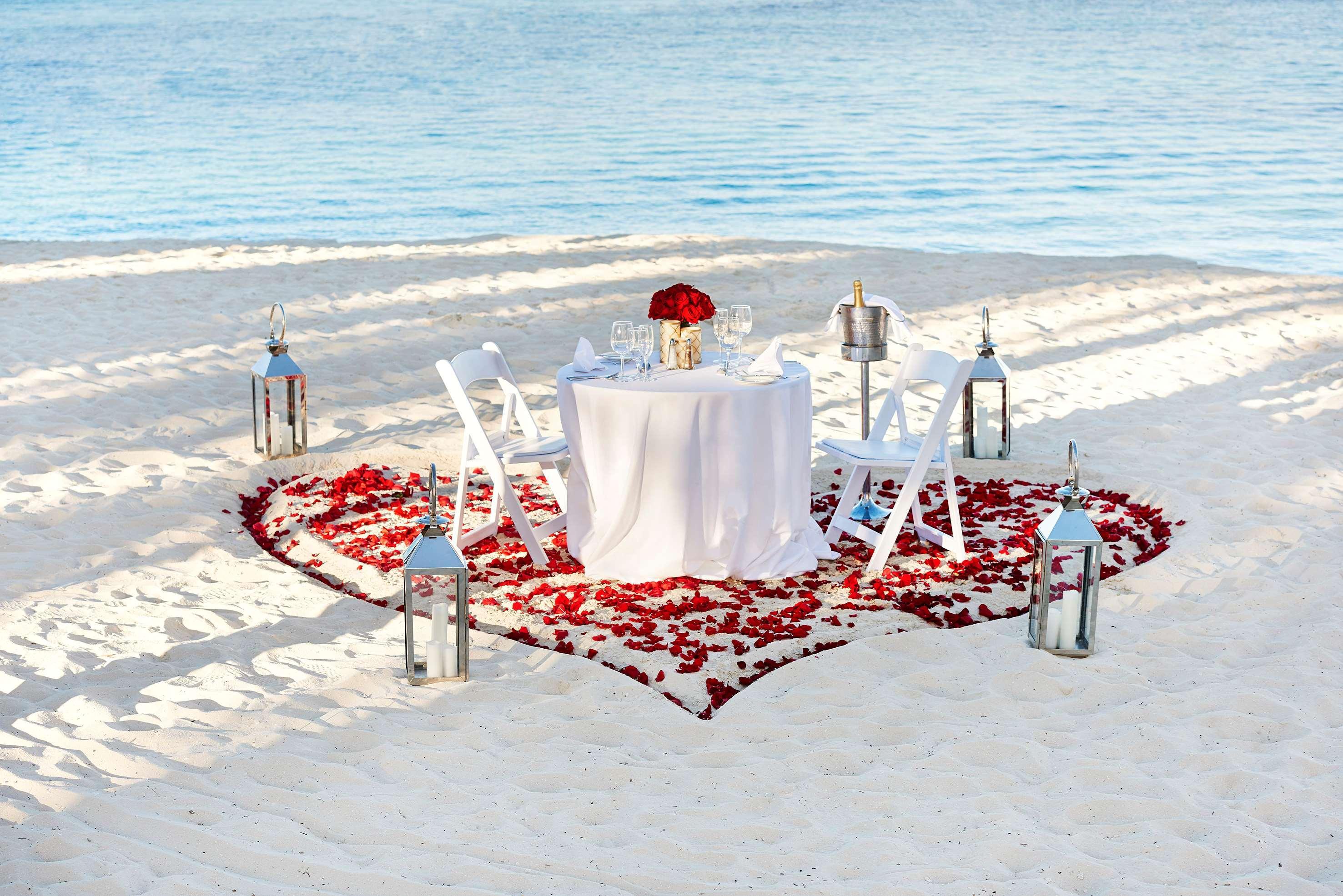 Melia Nassau Beach Bagian luar foto